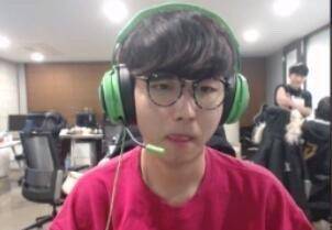 伤病困扰下 伤病困扰下