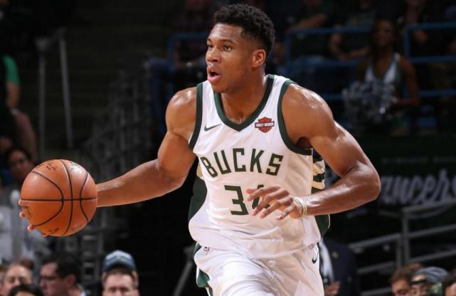 弱侧传中 弱侧传中