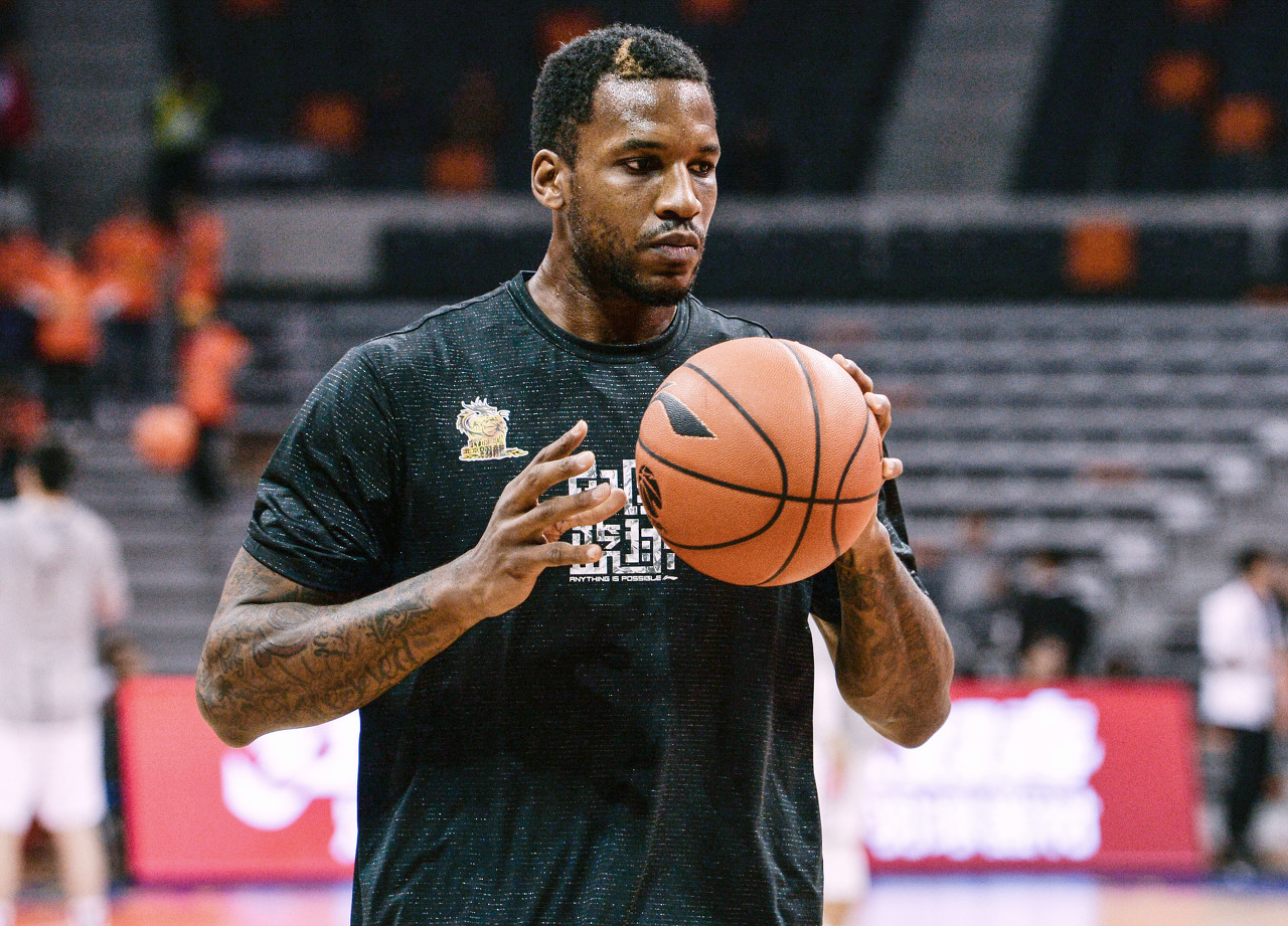 与阿隆索 与阿隆索