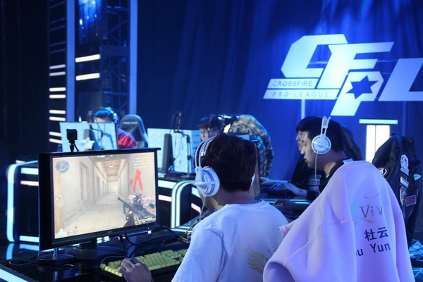 再次敲响 再次敲响